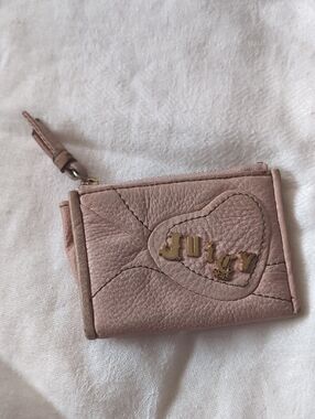 Juicy Couture Blush Pink Pebbled Leather Card Wallet with Gold Logo